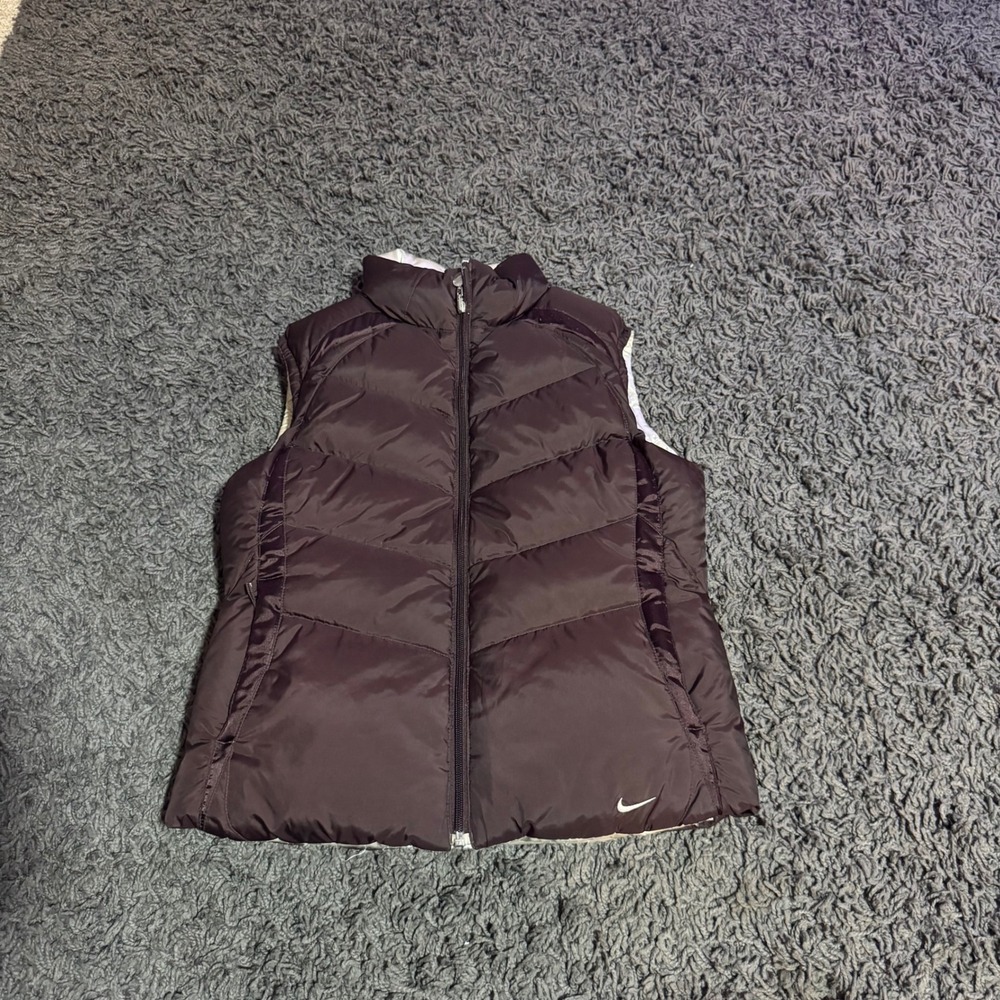 Nike Puffer Vest Goose Down Womens M Plum Purple Sleeveless Full Zip Reversible